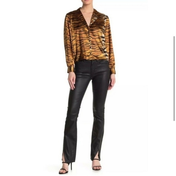 $118 Free People Spellbound Split Hem Black Coated High Rise Jeans - Picture 7 of 16